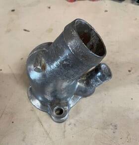 392099 Oldsmobile 1964-1969 Oe 330 350 400 425 455 Aluminum Thermostat Housing