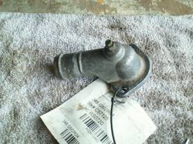 348.gm2r04 Pontiac 2004 Grand Prix 3.8l Thermostat Housing 613480