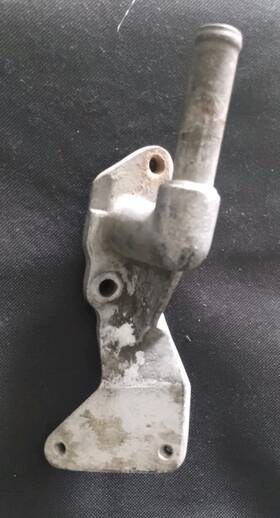 9281044310r Porsche 92810406101 1978 To 1986 928 4.5l V8 Oem Water Outlet Housing