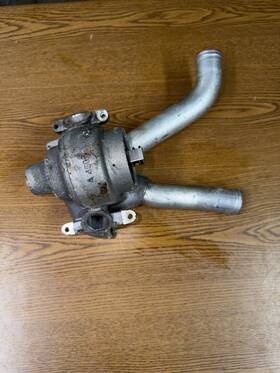 Porsche 94810636002 2008-2014 Cayenne 4.8l Engine Coolant Thermostat Housing Line Pipe Oem