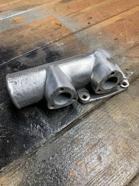 Ue-40364 Rolls-royce Silver Shadow Bentley Wraith Ii Camargue Corniche Thermostat Housing