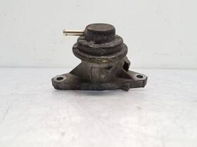 348.sa1k05 Saab 2005 9-2x 2.0l / Turbo Thermostat Housing With