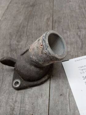 Saturn 348.gm7p06 Ion 2006 Thermostat Housing 219459