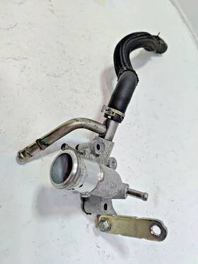 16331-f0010 Toyota 2018-2021 Camry 2.5l Engine Motor Coolant Water Outlet Flange Oem