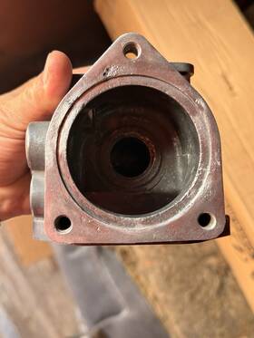 Toyota 16333-56060 B/2b/3b/11bengine Lower Thermostat Housing Rare/vintage