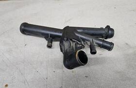 03h121121c Volkswagen 2009-2011 Vw Passat Cc 3.6l - Thermostat Housing / Cover