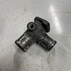 068121133m Volkswagen 107328 Oem Vw/audi 1.6l Coolant Flange Diesel 1985-1988 Golf Jetta Germany
