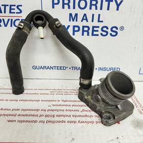 30650023 Volvo 03-07 Xc90 2.5l Thermostat Housing Oem