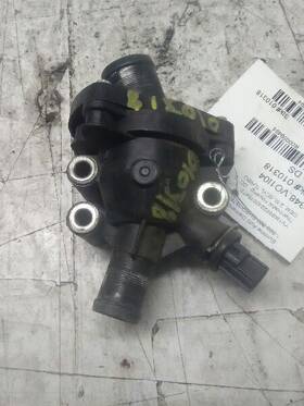 348.vo1i04 Volvo S40 2004 Thermostat Housing 59494