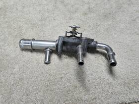 12602890 Whaler 2008-2012 Chevy Malibu 3.6 V6 Thermostat And Housing W124.4 Oem 12602890 Whaler 2008-2012 Chevy Malibu 3.6 V6 Thermostat And Housing W124.4 Oem